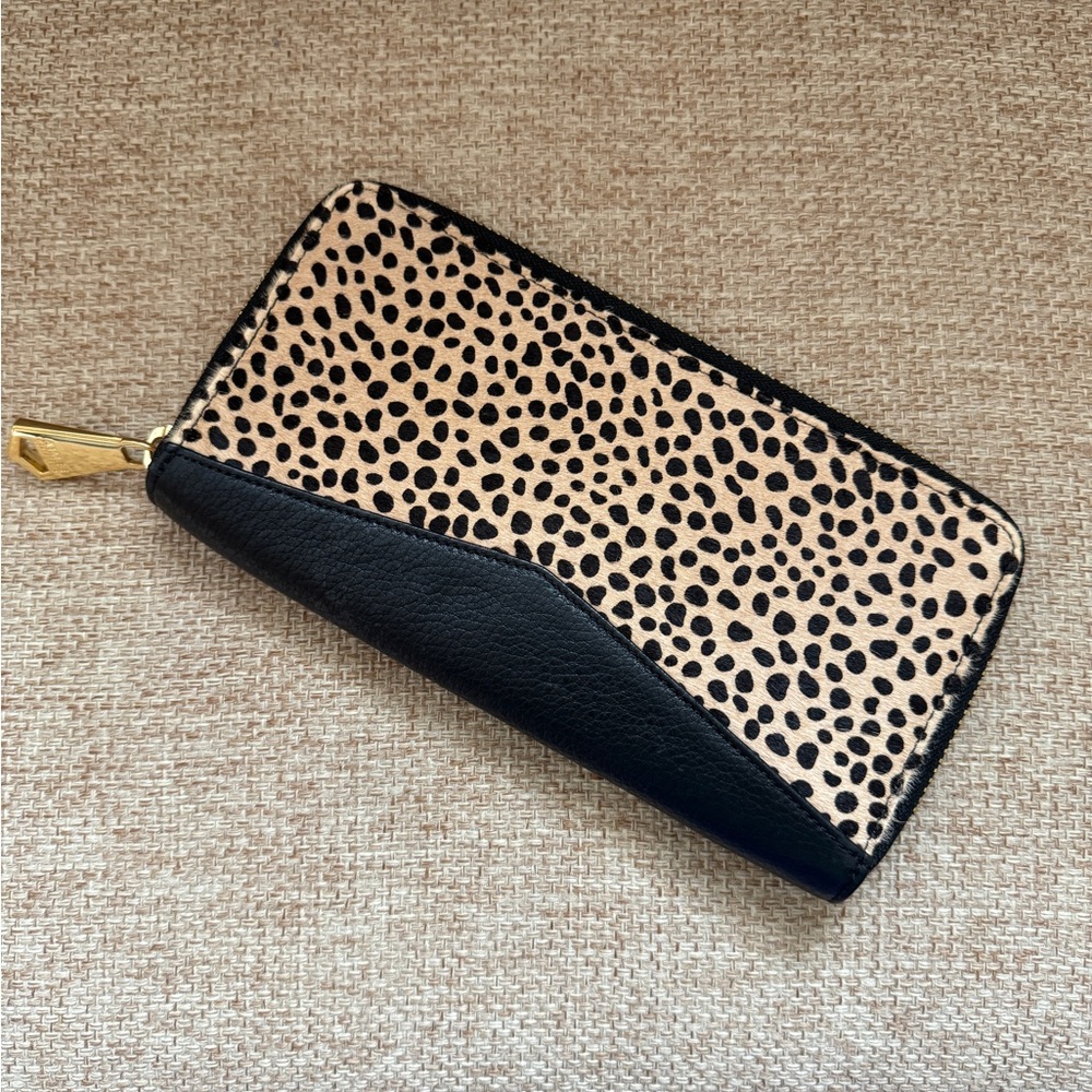 NWOT AIMEE KESTENBERG WOMEN'S CHEETAH AND LEATHER ZIP WALLET CLUTCH